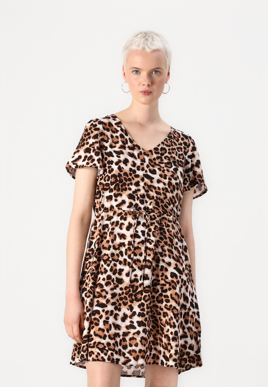 Платье Vero Moda VMEASY SHORT DRESS, Beige
Платье Vero Moda VMEASY SHORT DRESS, Beige