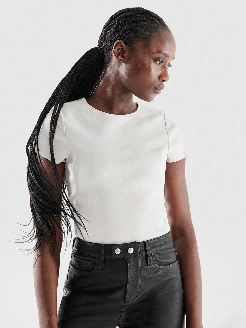 Футболка Brando из эластичной кожи As By Df, бежевый
Футболка Brando из эластичной кожи As By Df, бежевый