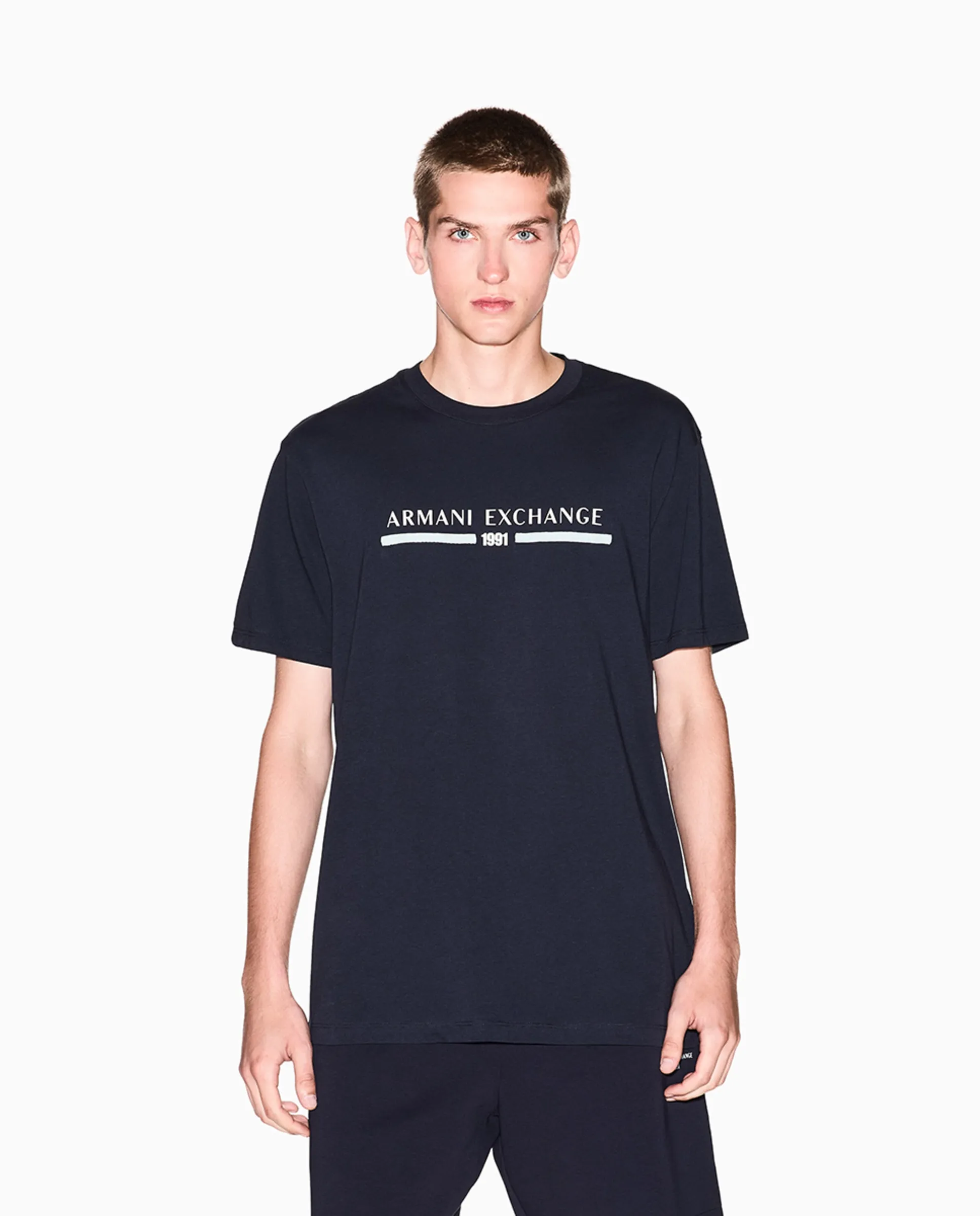 Мужская футболка с коротким рукавом и логотипом Armani Exchange, темно-синий
Мужская футболка с коротким рукавом и логотипом Armani Exchange, темно-синий