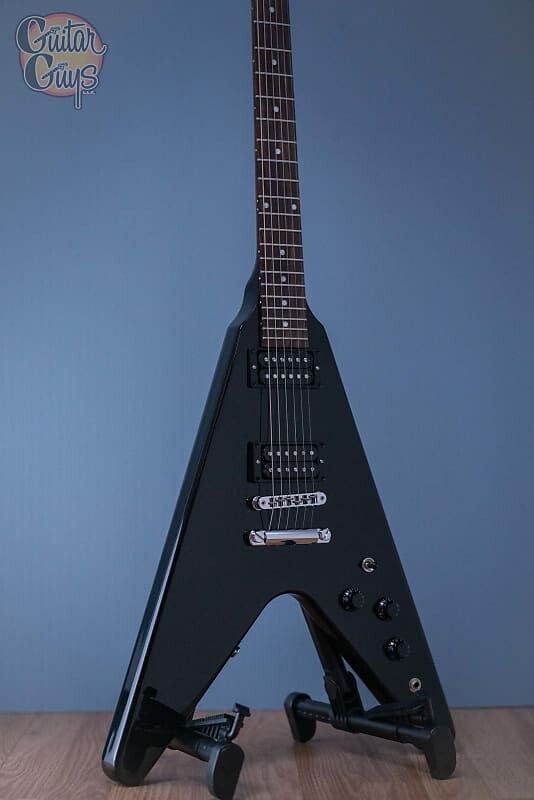 Электрогитара Gibson 80s Flying V Ebony
Электрогитара Gibson 80s Flying V Ebony