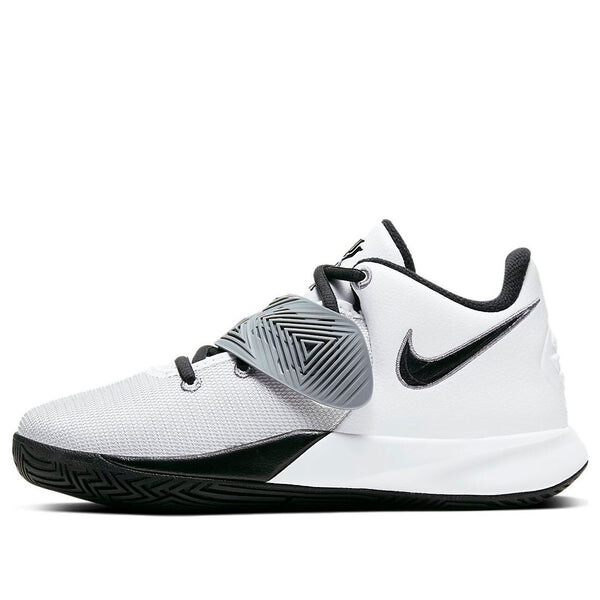 Кроссовки kyrie flytrap 3 Nike, белый
Кроссовки kyrie flytrap 3 Nike, белый