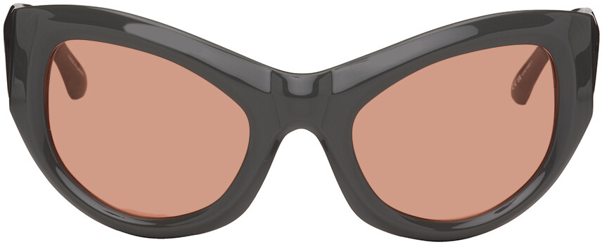 Эксклюзивные солнцезащитные очки SSENSE серого цвета Linda Farrow Edition Goggle Dries Van Noten
Эксклюзивные солнцезащитные очки SSENSE серого цвета Linda Farrow Edition Goggle Dries Van Noten