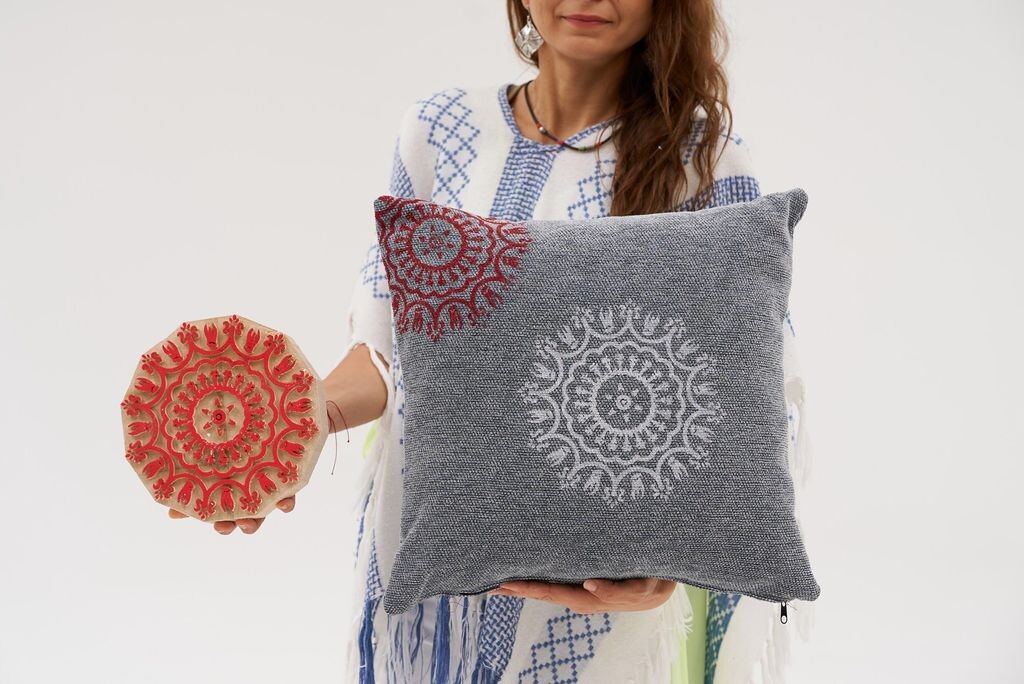 Evila Originals, Toruko - Dark Grey, подушка, темно-серый, 100% ШЕНИЛ, 50 x 50 см
Evila Originals, Toruko - Dark Grey, подушка, темно-серый, 100% ШЕНИЛ, 50 x 50 см