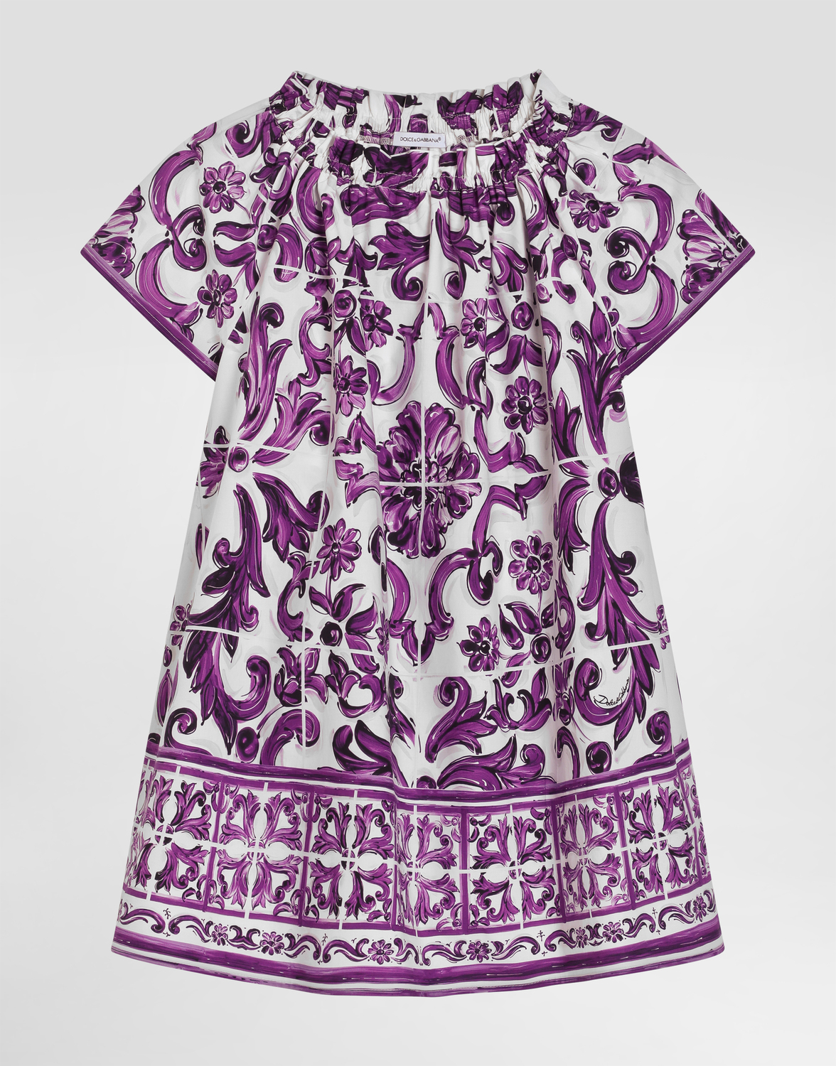 Платье из поплина с принтом в стиле майолика и короткими рукавами Dolce&Gabbana, мультиколор
Платье из поплина с принтом в стиле майолика и короткими рукавами Dolce&Gabbana, мультиколор