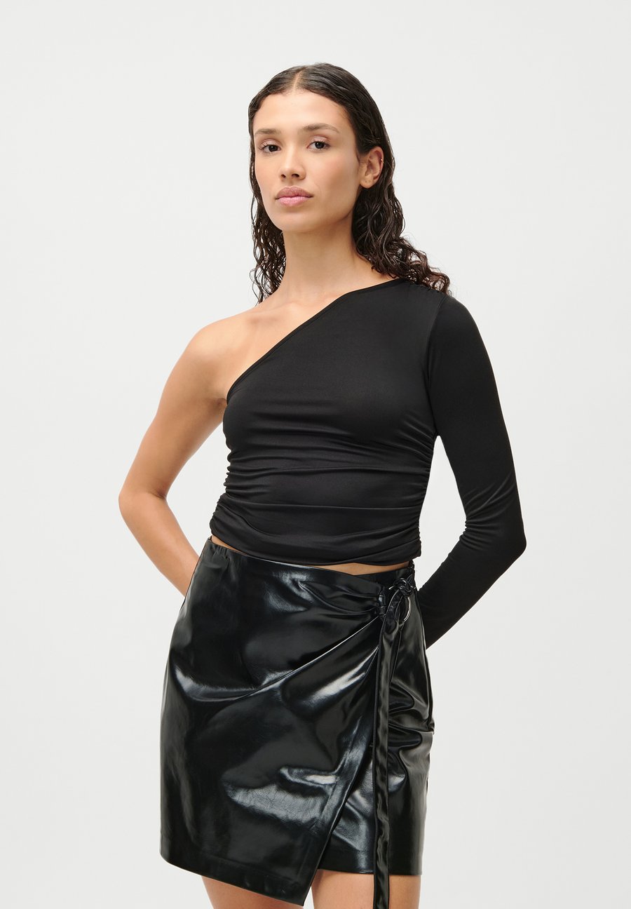 Топ LeGer by Lena Gercke SOPHIA, Black/Black
Топ LeGer by Lena Gercke SOPHIA, Black/Black