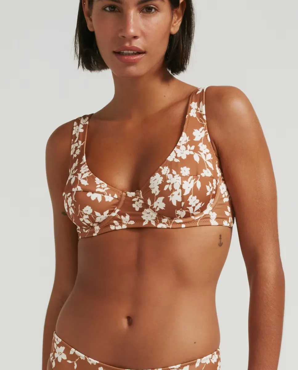 Бюстгальтер бикини на косточках Balconette Habanera с регулируемыми бретелями Robin Collection, коричневый
Бюстгальтер бикини на косточках Balconette Habanera с регулируемыми бретелями Robin Collection, коричневый