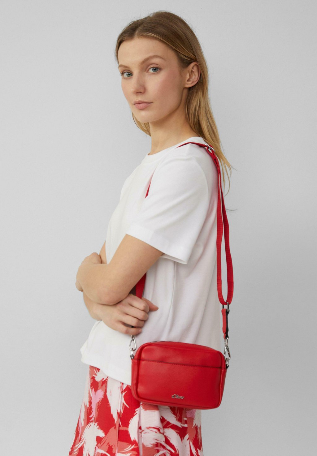 Сумка через плечо s.Oliver, светло-красный
Сумка через плечо s.Oliver, светло-красный