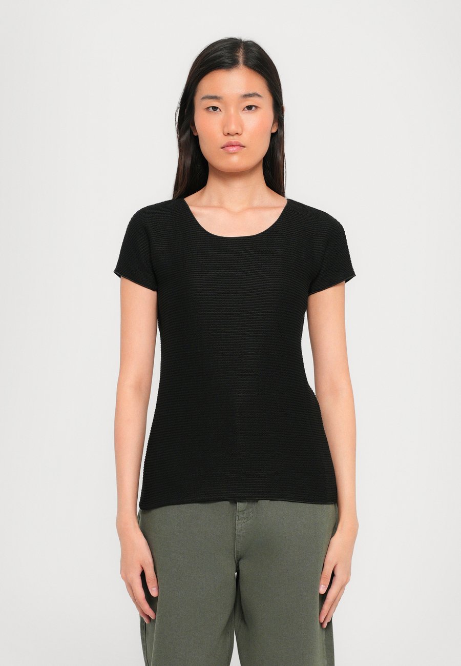 Футболка Emporio Armani Basic T-shirt, Black, Черный, Футболка Emporio Armani Basic T-shirt, Black
Футболка Emporio Armani Basic T-shirt, Black, Черный, Футболка Emporio Armani Basic T-shirt, Black
