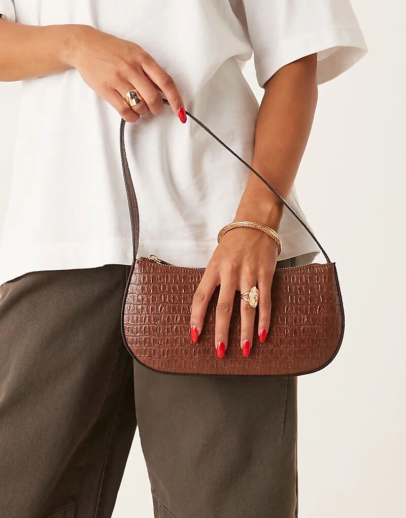 Сумка через плечо ASOS DESIGN из фактурной искусственной кожи коричневого цвета
Сумка через плечо ASOS DESIGN из фактурной искусственной кожи коричневого цвета