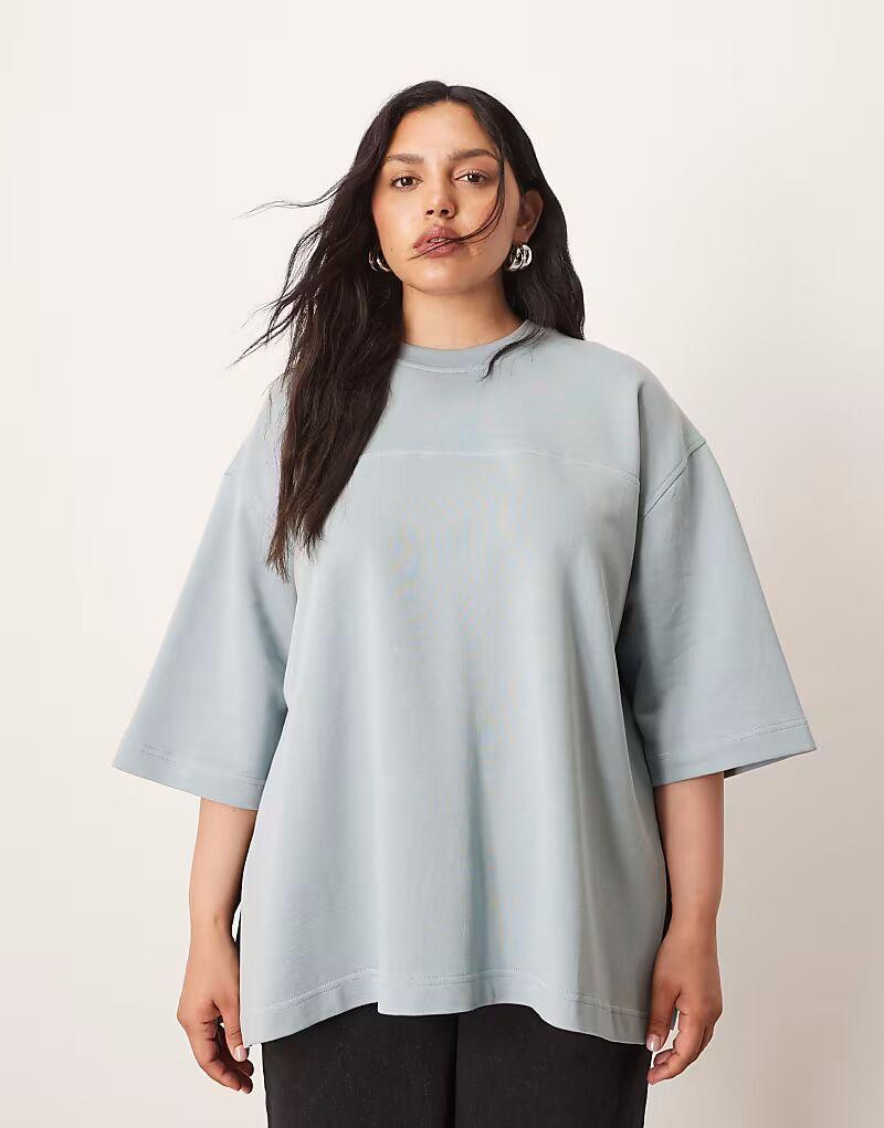 Футболка свободного кроя ARRANGE с петлевым швом сзади, синего цвета
Футболка свободного кроя ARRANGE с петлевым швом сзади, синего цвета