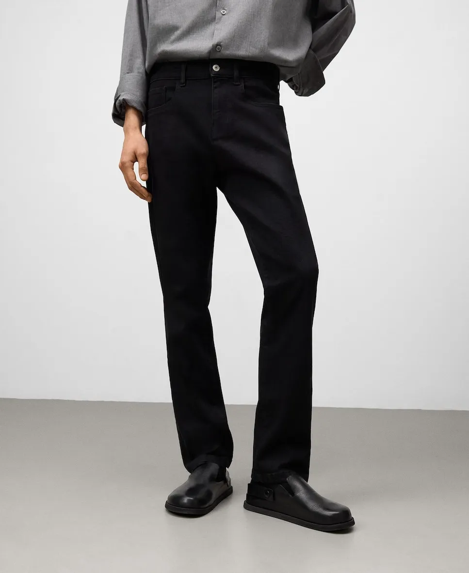 Прямые джинсы ковбоя мужские с пятью карманами черные Adolfo Dominguez, черный
Прямые джинсы ковбоя мужские с пятью карманами черные Adolfo Dominguez, черный