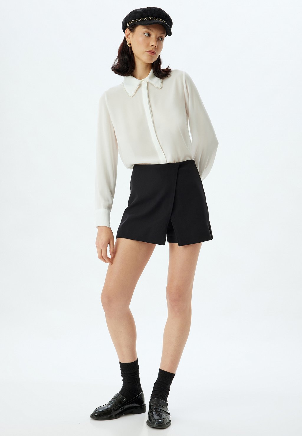 Блузка на пуговицах STONE DETAIL Koton, белый
Блузка на пуговицах STONE DETAIL Koton, белый