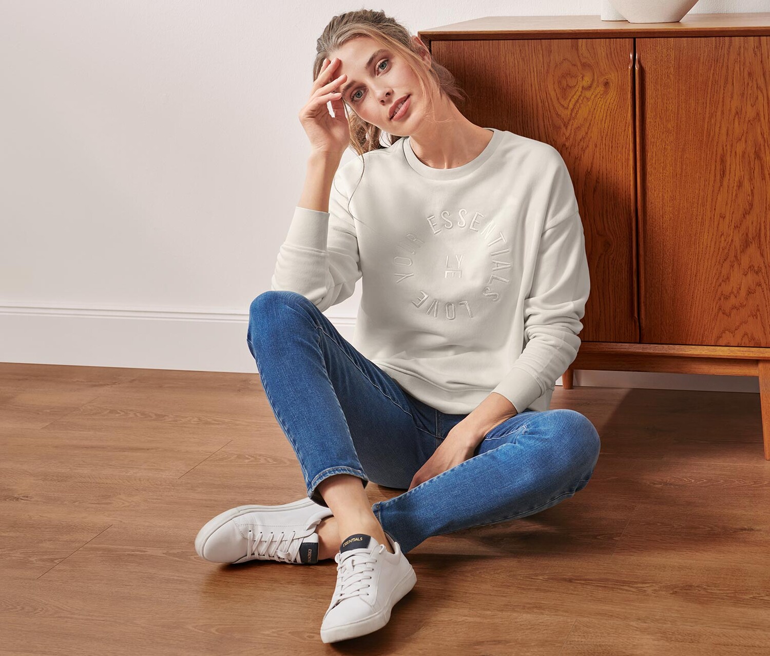 Толстовка кремового цвета Tchibo, кремового цвета
Толстовка кремового цвета Tchibo, кремового цвета