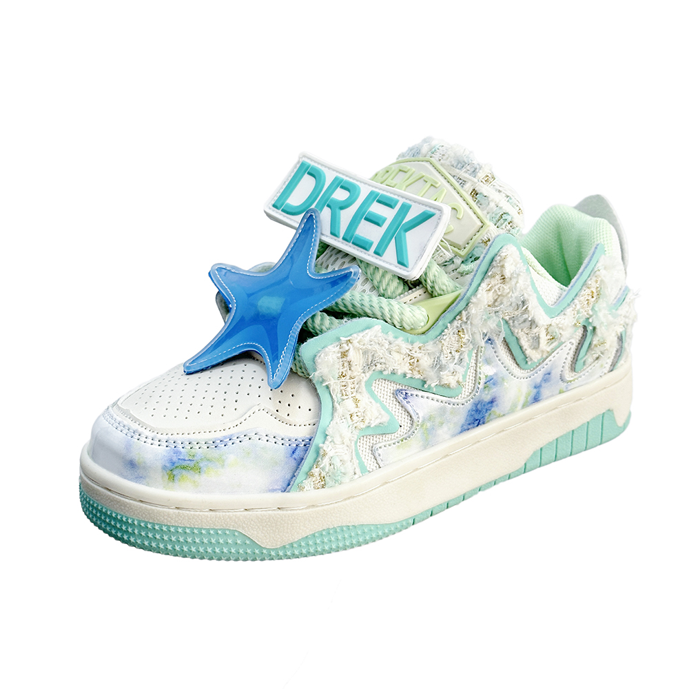 QIQUDUCK Дышащие поддерживающие низкие скейтерские кроссовки для увеличения роста унисекс Q-JP1011 Green Lake Blue, цвет Q-JP1011 Green Lake Blue
QIQUDUCK Дышащие поддерживающие низкие скейтерские кроссовки для увеличения роста унисекс Q-JP1011 Green Lake Blue, цвет Q-JP1011 Green Lake Blue