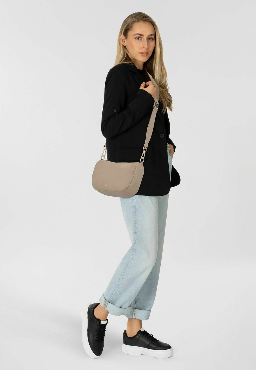 Сумка кросс-боди Abro MINA, Siena/Beige
Сумка кросс-боди Abro MINA, Siena/Beige