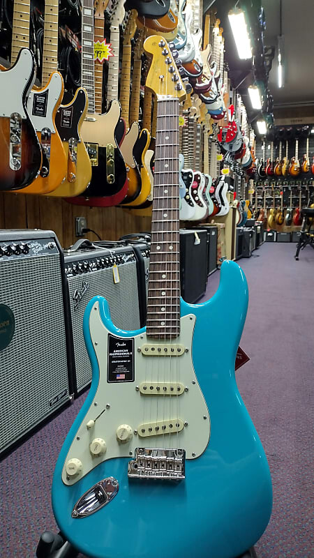 Fender American Professional II Stratocaster для левшей American Professional II Stratocaster Left-Handed
Fender American Professional II Stratocaster для левшей American Professional II Stratocaster Left-Handed