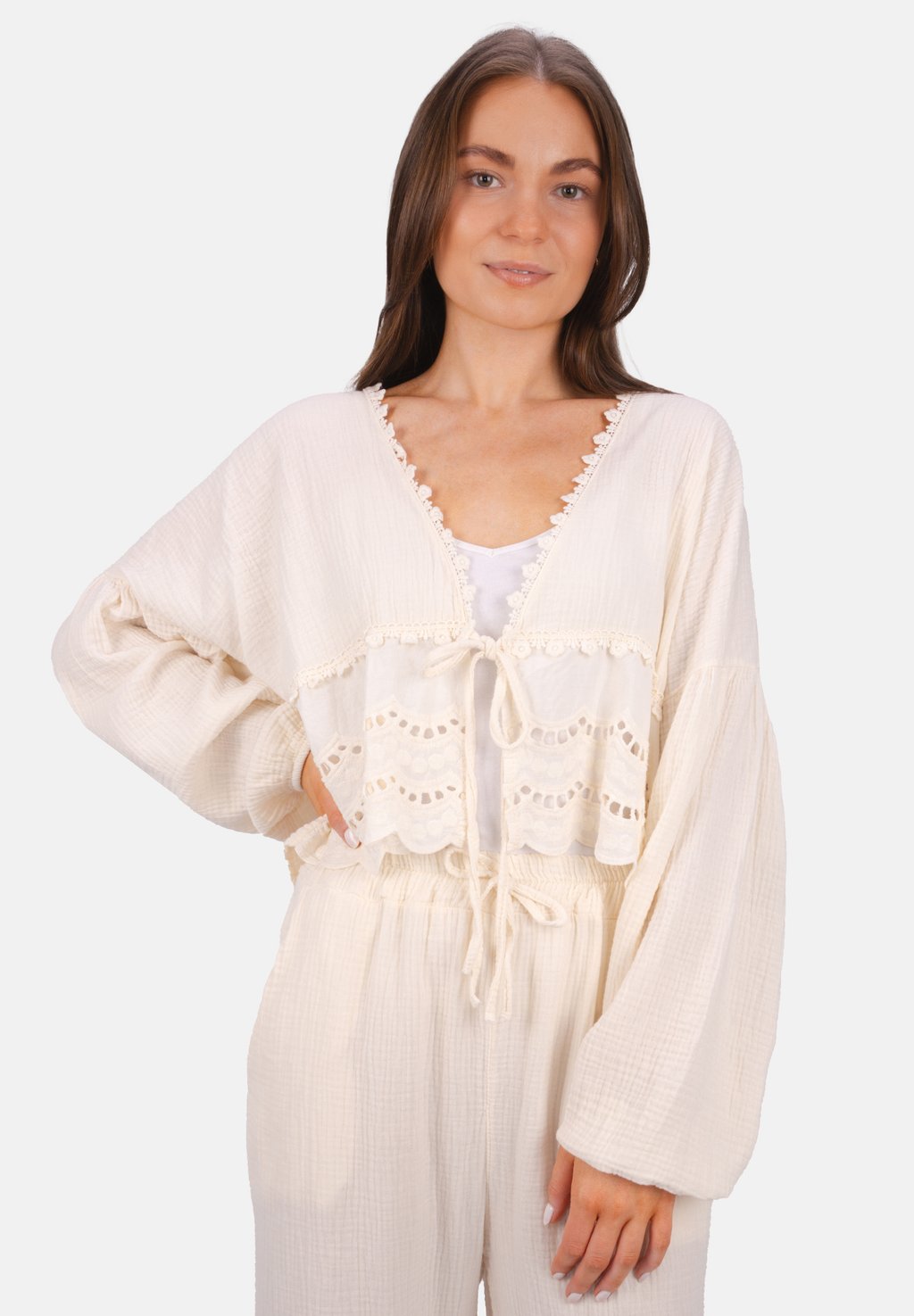 Блуза LAURA MUSSELIN Seasons of April, кремовый 
Блуза LAURA MUSSELIN Seasons of April, кремовый