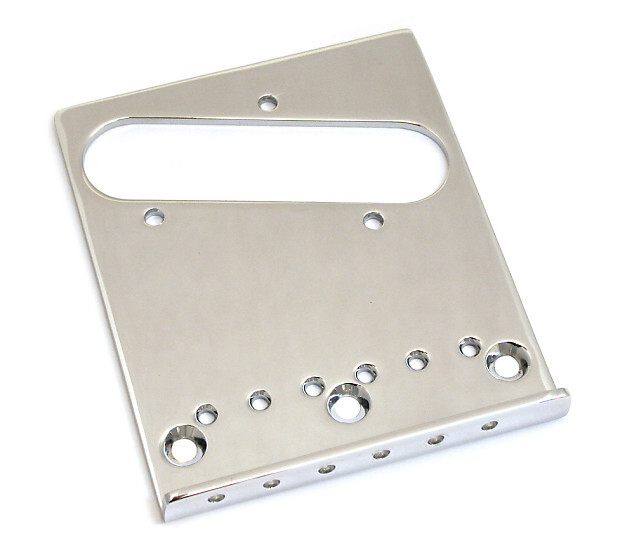Fender 002-8184-000 Chrome American Series '86-07 Telecaster/Tele Bridge Plate
Fender 002-8184-000 Chrome American Series '86-07 Telecaster/Tele Bridge Plate