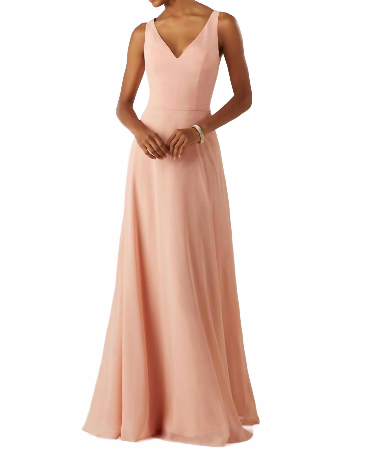 Платье-футляр из шифона персикового цвета для подружек невесты MORILEE
Платье-футляр из шифона персикового цвета для подружек невесты MORILEE