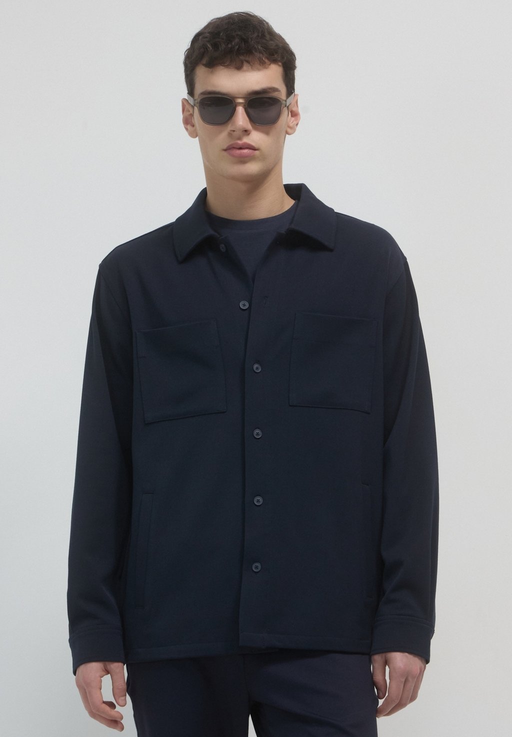 Легкая куртка Calliope, темно-синий
Легкая куртка Calliope, темно-синий