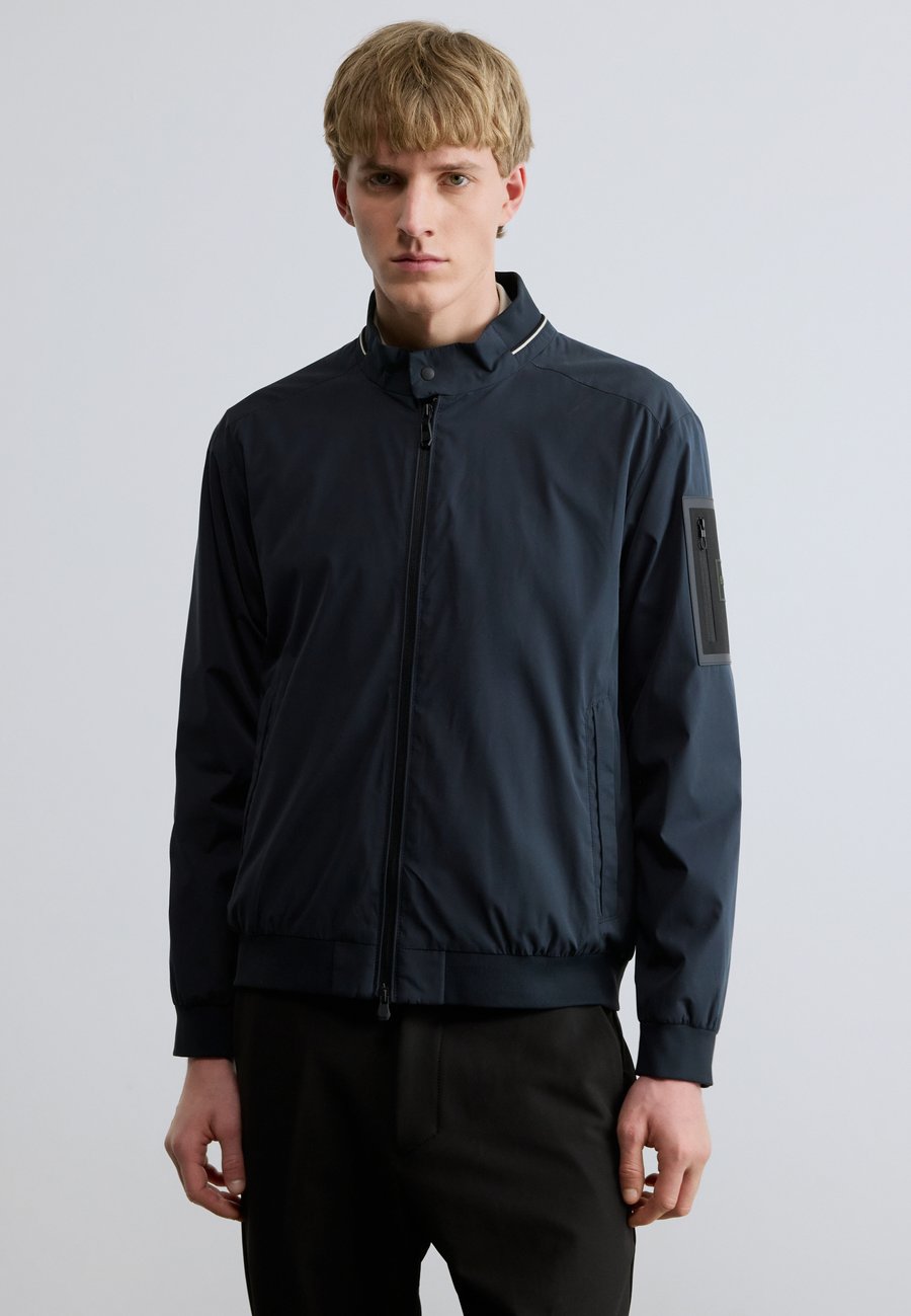 Куртка BOSS JOIN , Dark Blue
Куртка BOSS JOIN , Dark Blue