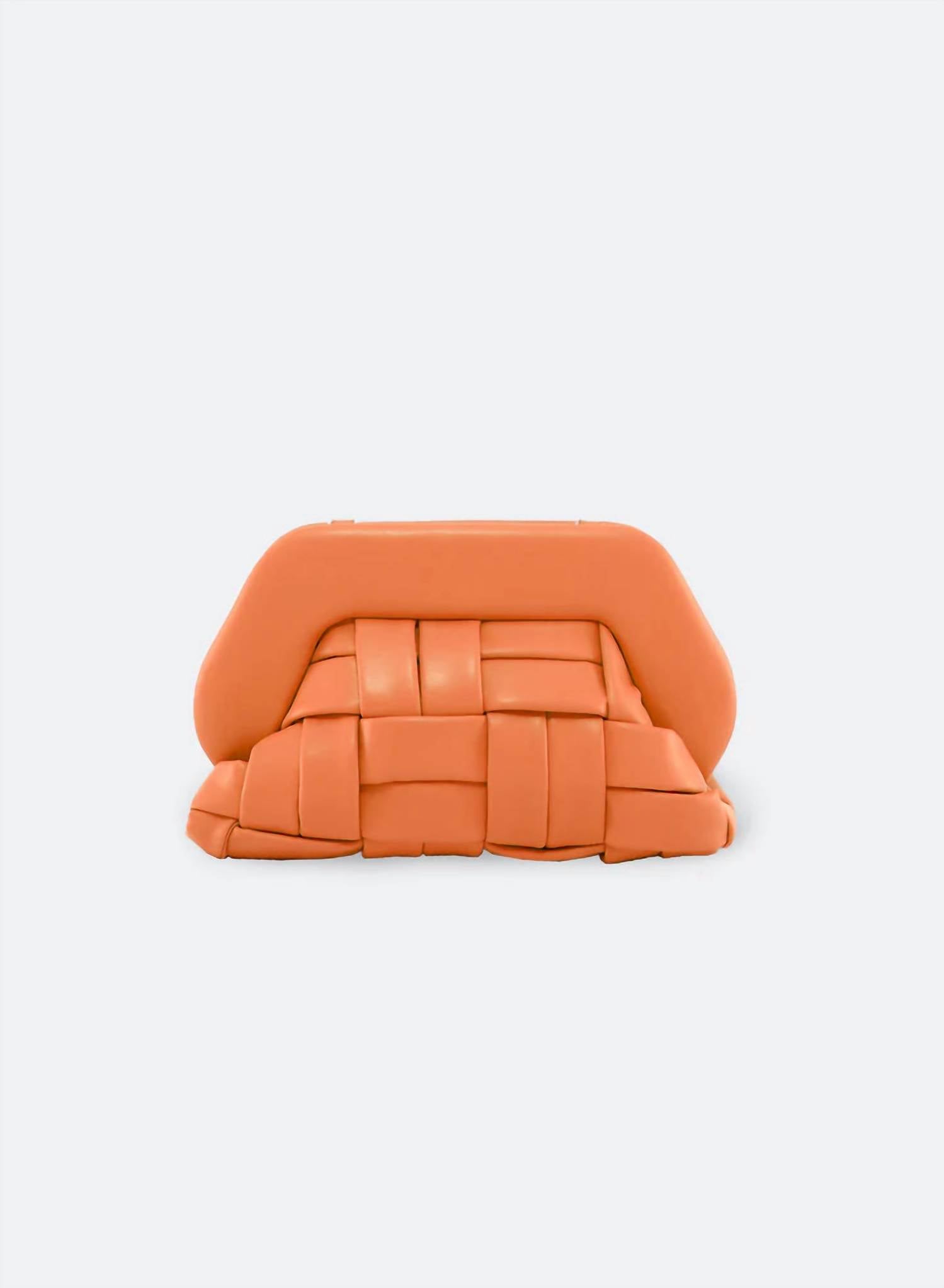 Клатч Tia Weaved Clutch в абрикосовом цвете THEMOIRÈ, цвет apricot, Оранжевый, Клатч Tia Weaved Clutch в абрикосовом цвете THEMOIRÈ, цвет apricot
Клатч Tia Weaved Clutch в абрикосовом цвете THEMOIRÈ, цвет apricot, Оранжевый, Клатч Tia Weaved Clutch в абрикосовом цвете THEMOIRÈ, цвет apricot