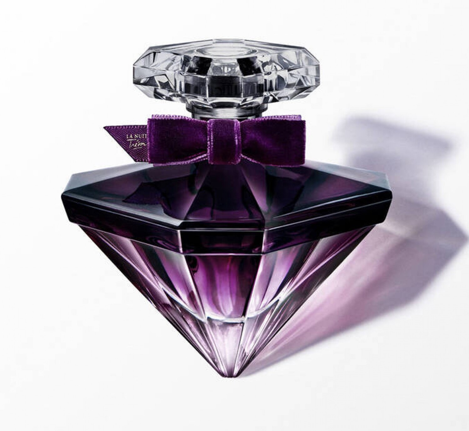 Парфюмерная вода Lancôme La Nuit Tresor Le Parfum
Парфюмерная вода Lancôme La Nuit Tresor Le Parfum
