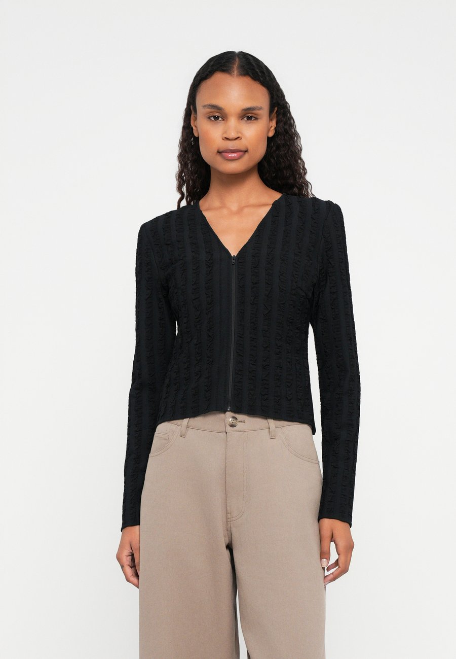 Блуза Samsøe Samsøe AGATHA, Black
Блуза Samsøe Samsøe AGATHA, Black