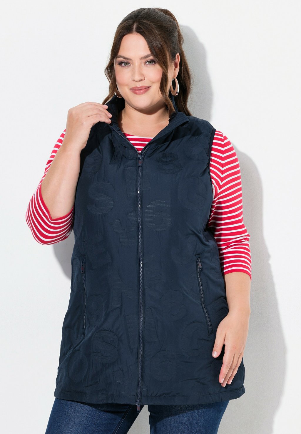 Жилет Ulla Popken, темно-синий
Жилет Ulla Popken, темно-синий