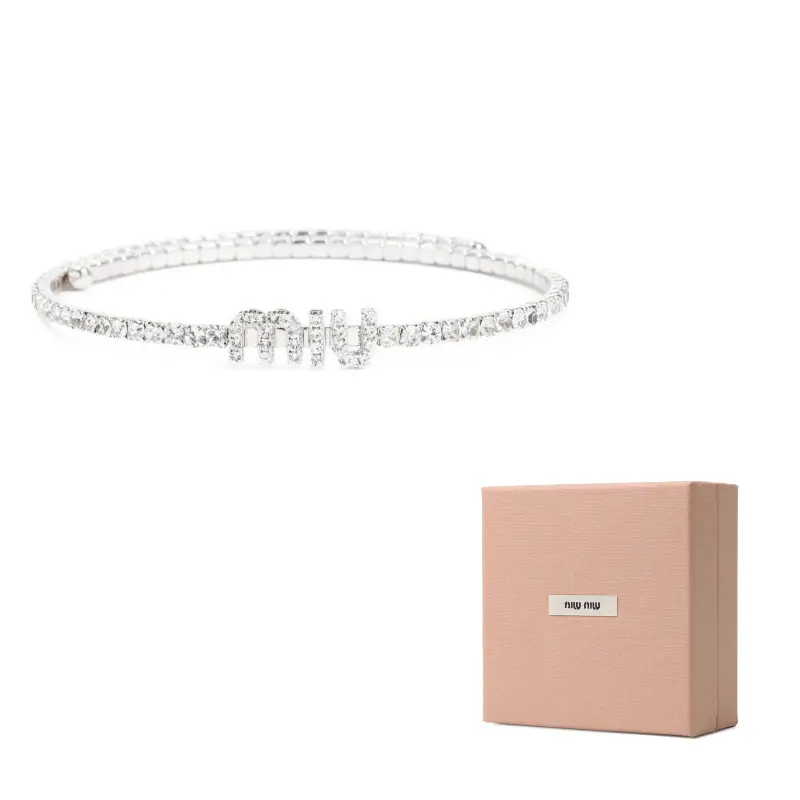 MIU MIU Серебряное колье с кристаллом для женщин Silver
MIU MIU Серебряное колье с кристаллом для женщин Silver