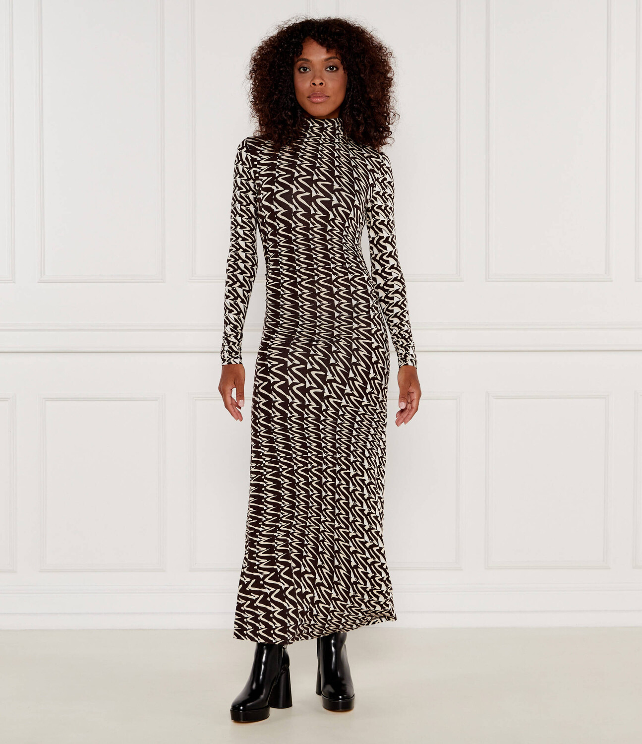 Платье Marella, коричневый
Платье Marella, коричневый