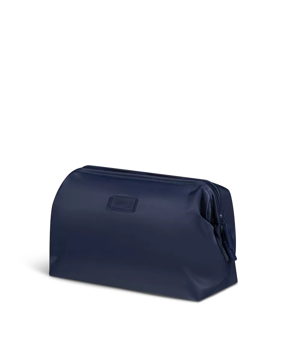 Женская косметичка Plume Accessoires темно-синего цвета Lipault, темно-синий
Женская косметичка Plume Accessoires темно-синего цвета Lipault, темно-синий