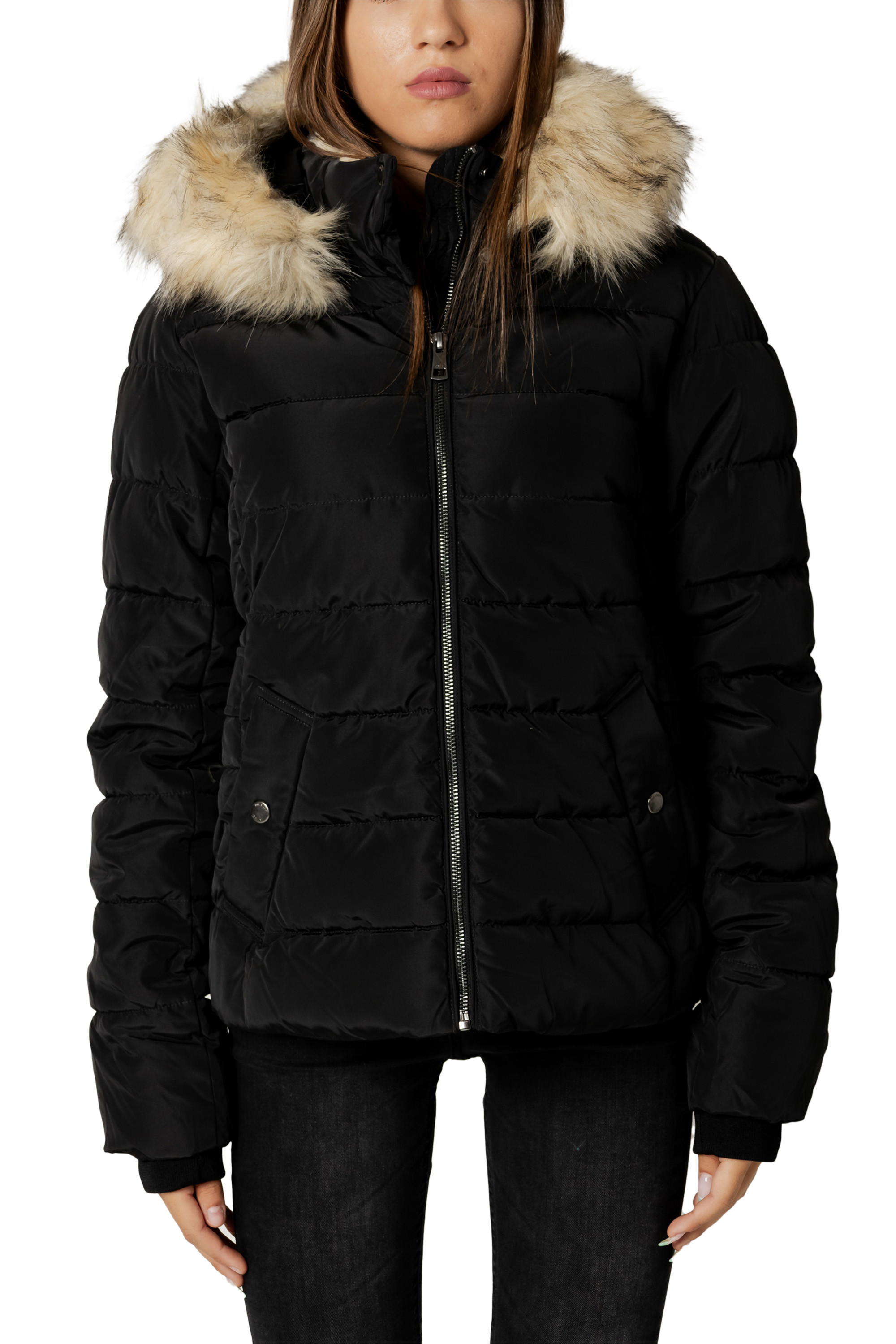 Куртка ONLY стеганая, черный
Куртка ONLY стеганая, черный