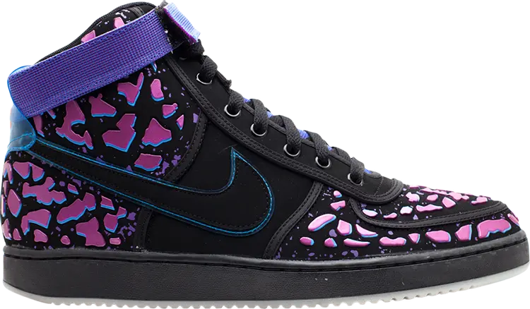 Кроссовки Nike Vandal Premium Qs 'Area 72', черный 
Кроссовки Nike Vandal Premium Qs 'Area 72', черный