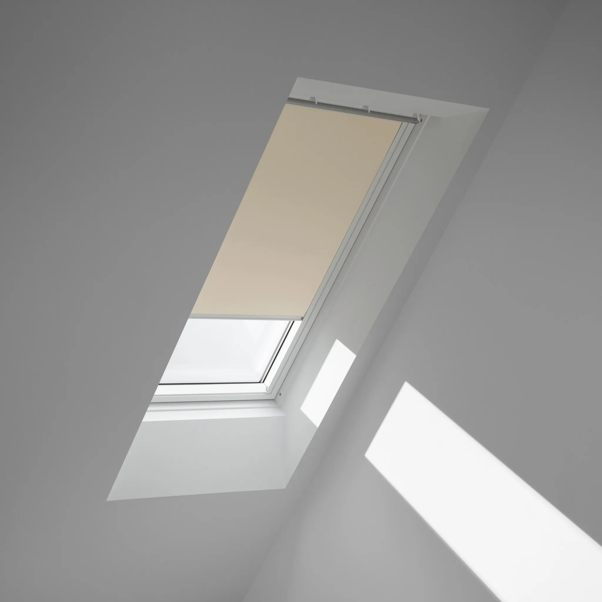 Затемняющие рулонные шторы VELUX «DKL MK10 1085SWL», затемнение, затемнение, без сверления, на направляющих, белые направляющие и ручка, цвет Hellbeige + weiß
Затемняющие рулонные шторы VELUX «DKL MK10 1085SWL», затемнение, затемнение, без сверления, на направляющих, белые направляющие и ручка, цвет Hellbeige + weiß
