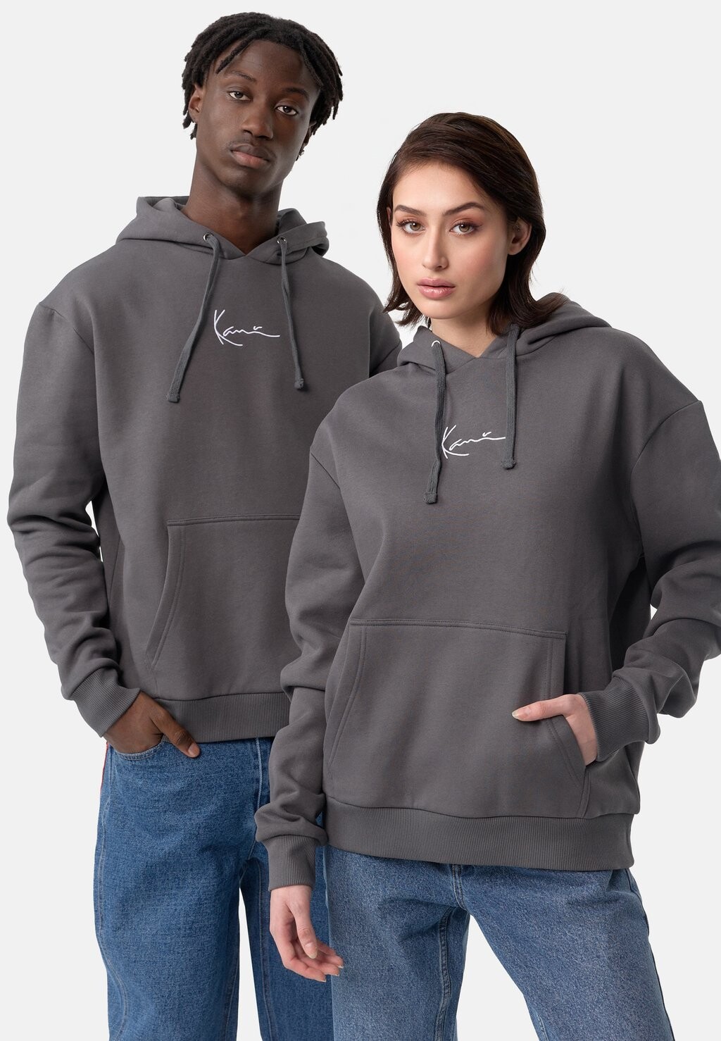 Толстовка SMALL SIGNATURE ESSENTIAL HOODIE UNISEX Karl Kani, антрацит
Толстовка SMALL SIGNATURE ESSENTIAL HOODIE UNISEX Karl Kani, антрацит