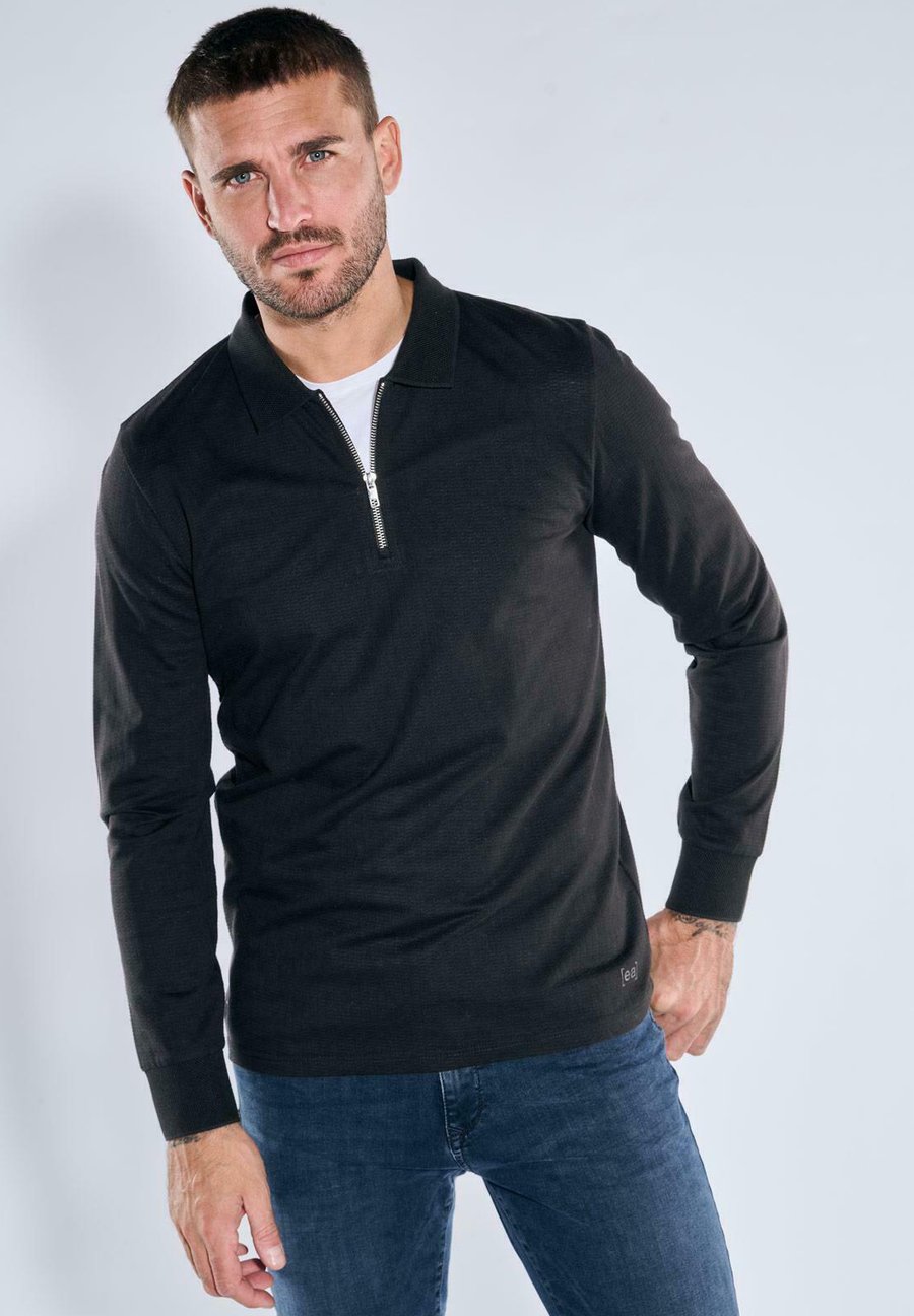 Топ Emilio Adani Long sleeved top, Schwarz/Black
Топ Emilio Adani Long sleeved top, Schwarz/Black