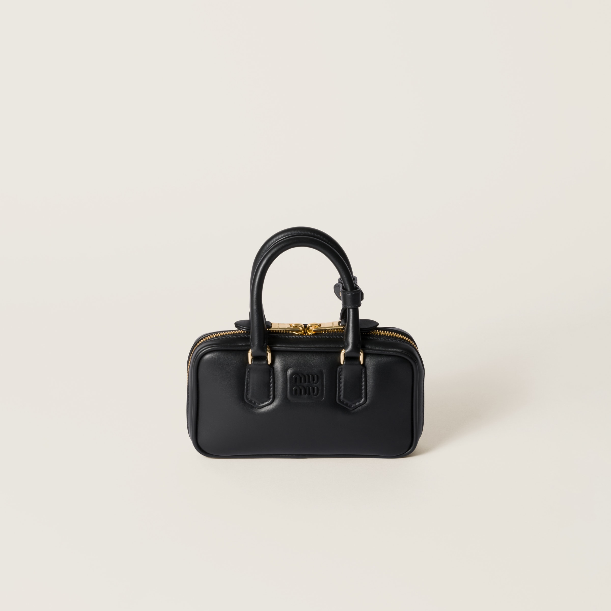 Мини-сумка arcadie из кожи MIU MIU, черный
Мини-сумка arcadie из кожи MIU MIU, черный
