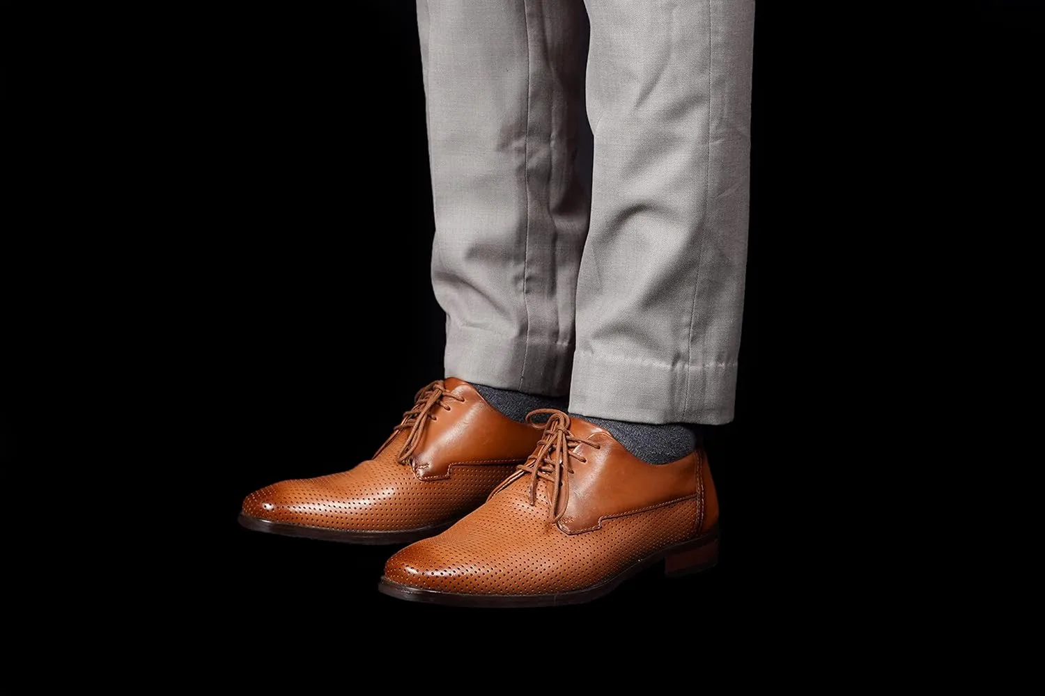 Мужские модные классические и повседневные перфорированные оксфорды из натуральной кожи для джинсов BORASSUS
Мужские модные классические и повседневные перфорированные оксфорды из натуральной кожи для джинсов BORASSUS