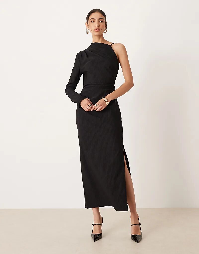 Платье миди ASOS DESIGN на одно плечо с драпировкой в черно-белую тонкую полоску
Платье миди ASOS DESIGN на одно плечо с драпировкой в черно-белую тонкую полоску