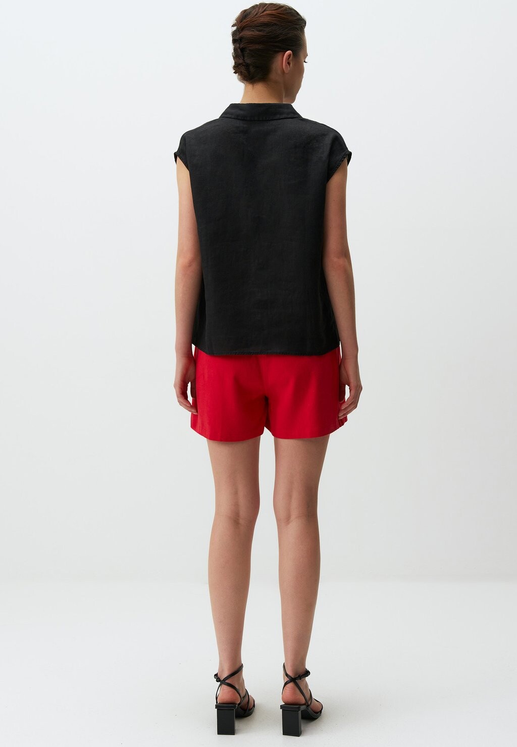 Блузка-рубашка Straight Cut Jimmy Key, черная
Блузка-рубашка Straight Cut Jimmy Key, черная