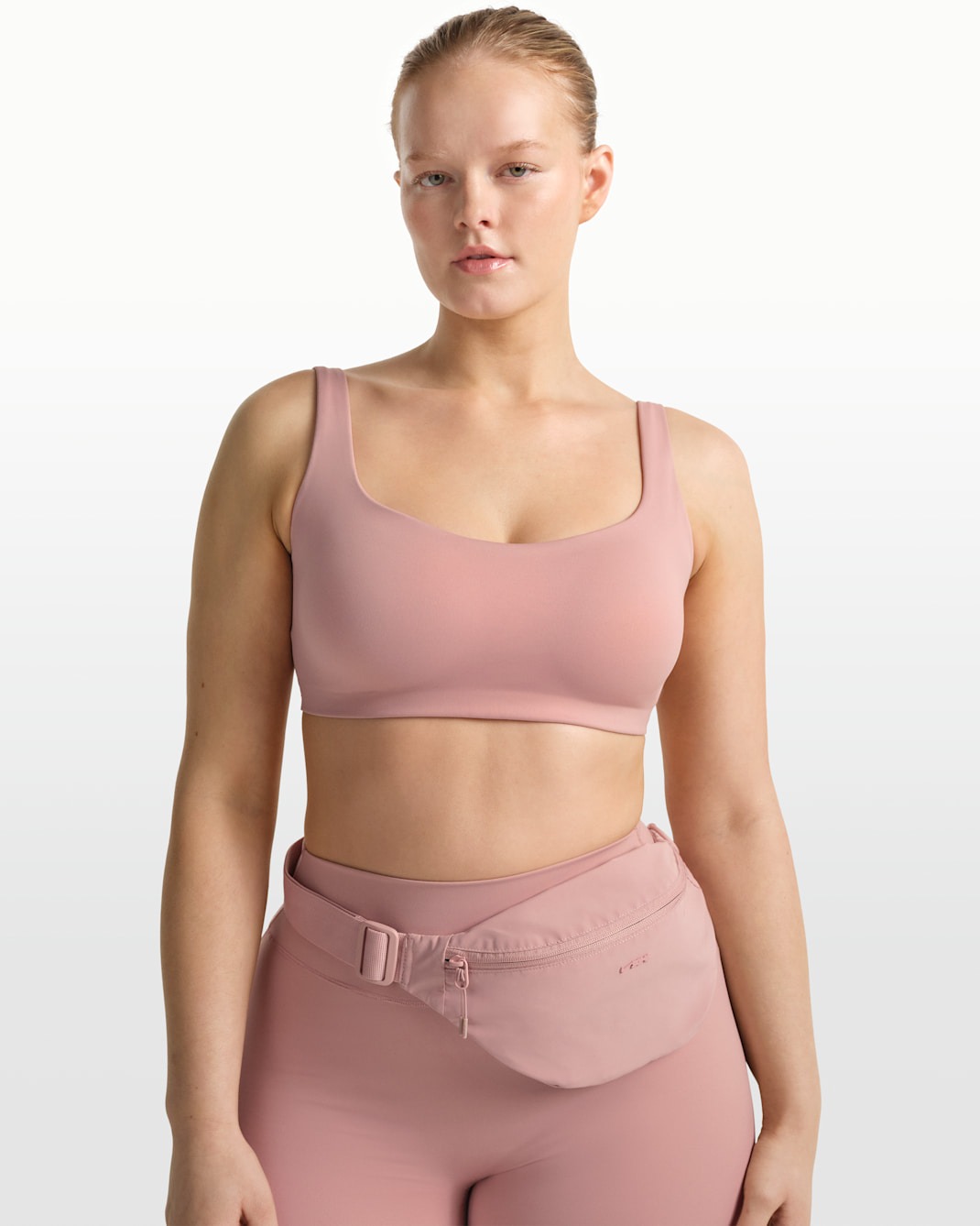 Топ Nike x SKIMS Matte Women's Scoop-Neck, розовый
Топ Nike x SKIMS Matte Women's Scoop-Neck, розовый
