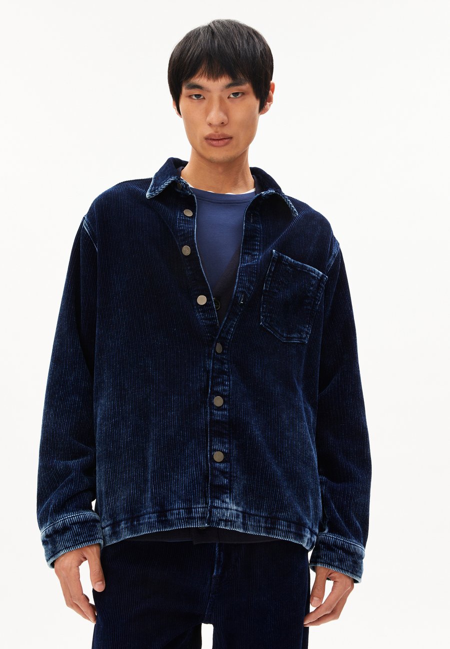 Куртка ARMEDANGELS YUNAAI, Indigo Corduroy/Blue Denim
Куртка ARMEDANGELS YUNAAI, Indigo Corduroy/Blue Denim