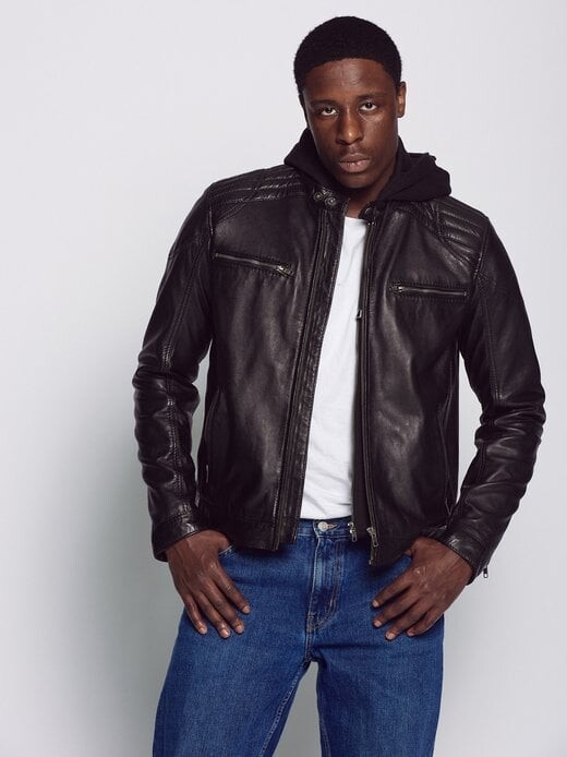 Кожаная куртка Jcc, черный
Кожаная куртка Jcc, черный