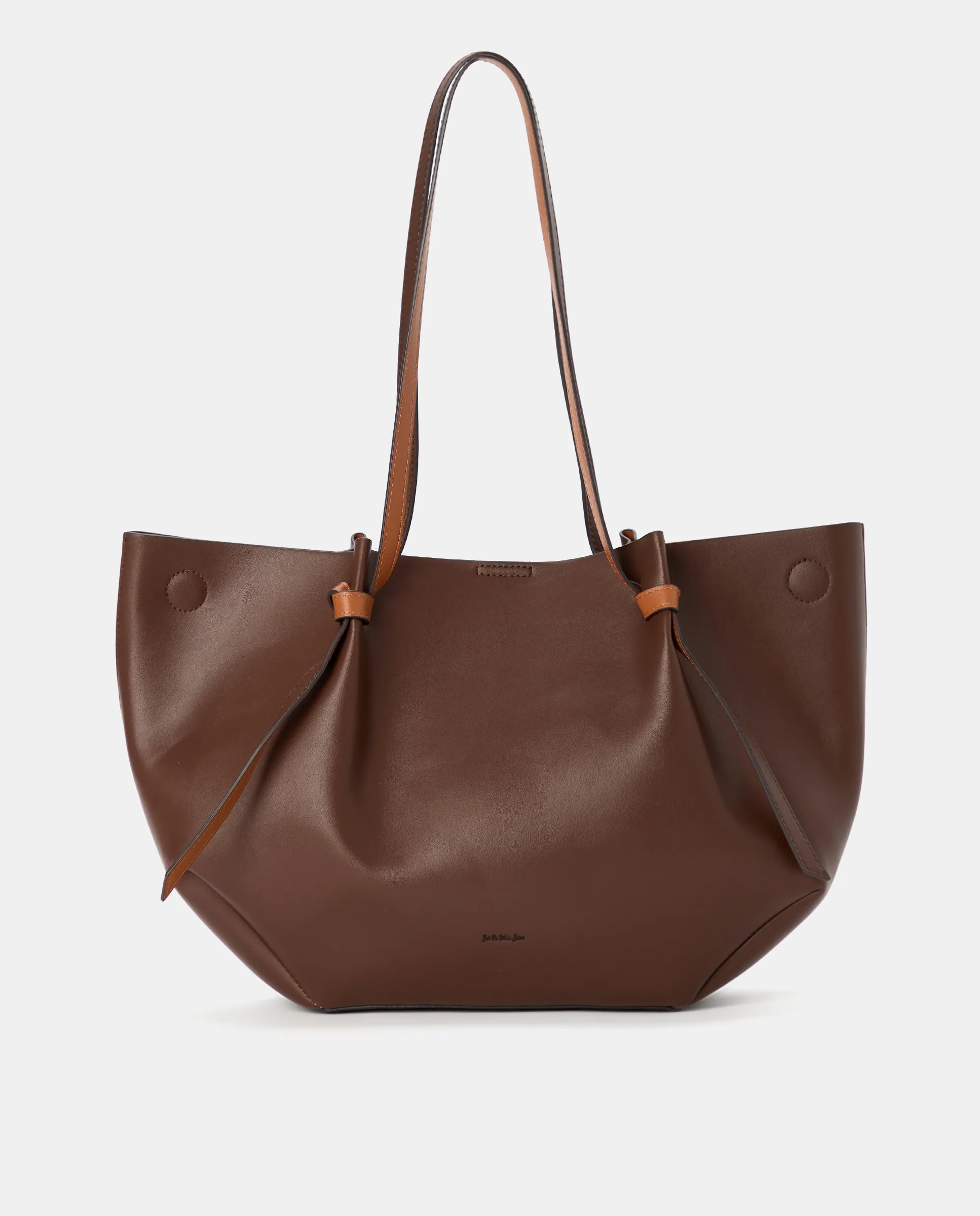 Сумка-шоппер трапециевидная двухцветная Jo & Mr. Joe, коричневый
Сумка-шоппер трапециевидная двухцветная Jo & Mr. Joe, коричневый