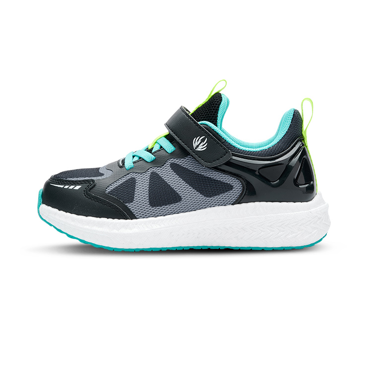 Детские беговые кроссовки черно-зеленые Kids' LIANGXIAOJI
Детские беговые кроссовки черно-зеленые Kids' LIANGXIAOJI