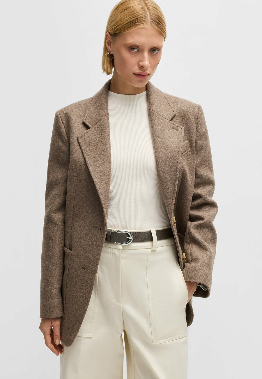 Ремень BOSS CAROL-GR, Khaki One/Khaki
Ремень BOSS CAROL-GR, Khaki One/Khaki