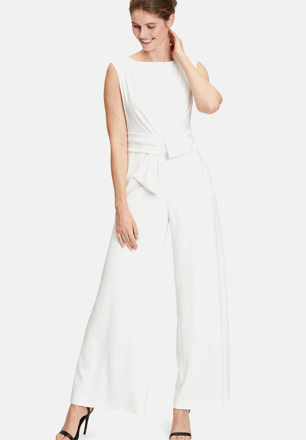 Комбинезон Vera Mont, цвет weiß
Комбинезон Vera Mont, цвет weiß