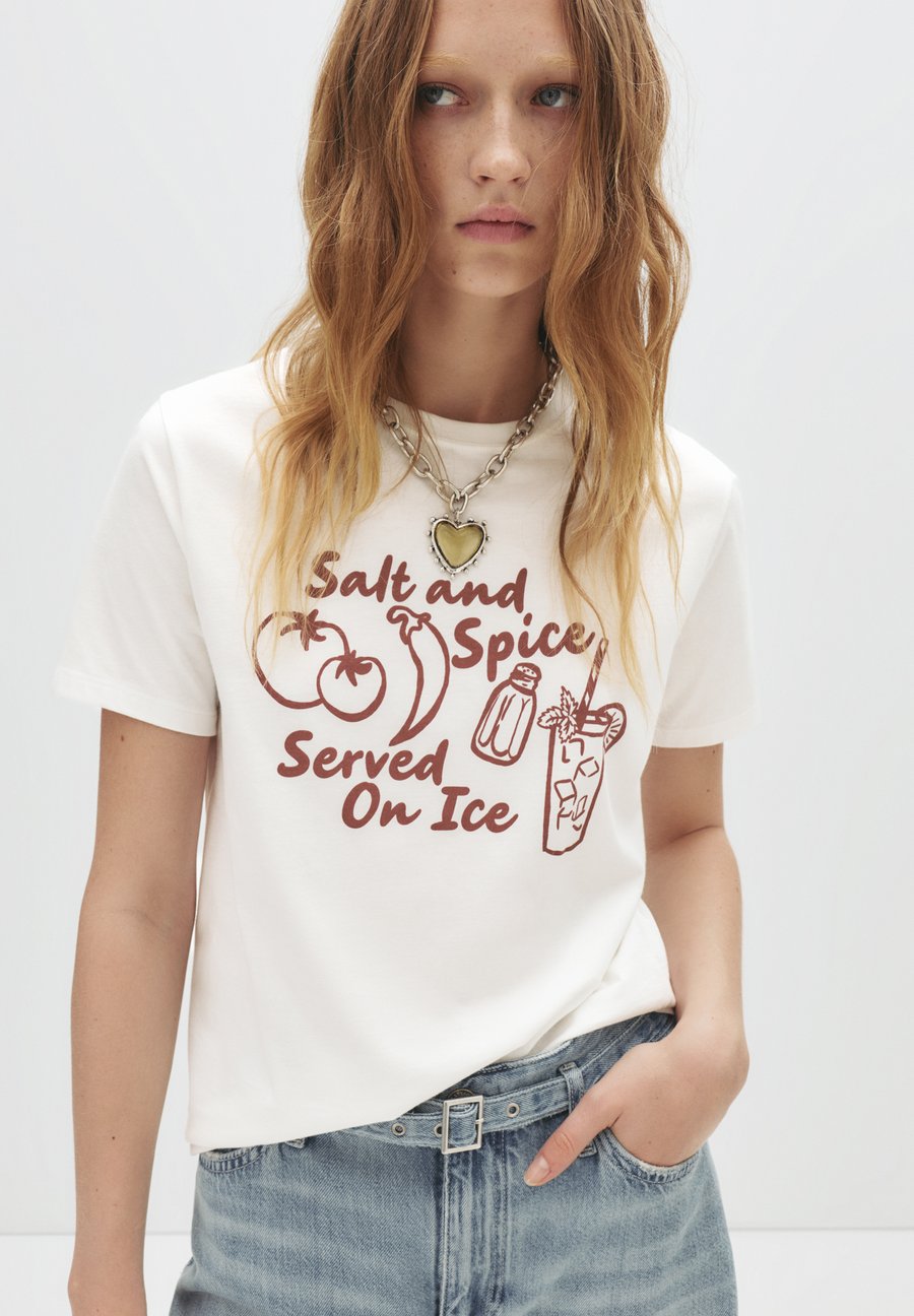 Футболка PULL&BEAR SALT AND SPICE , White
Футболка PULL&BEAR SALT AND SPICE , White