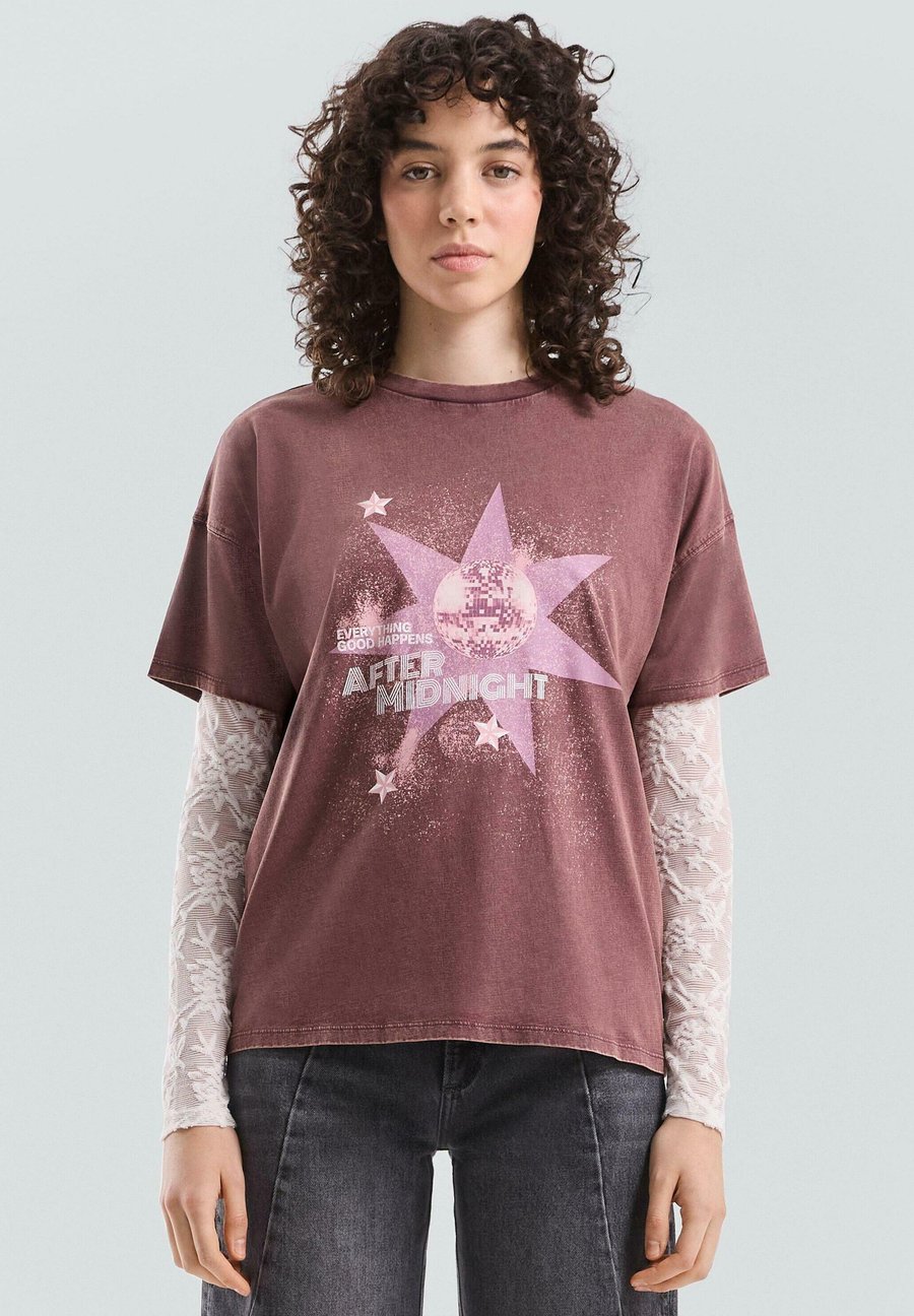 Футболка QS Print T-shirt, Bordeaux
Футболка QS Print T-shirt, Bordeaux